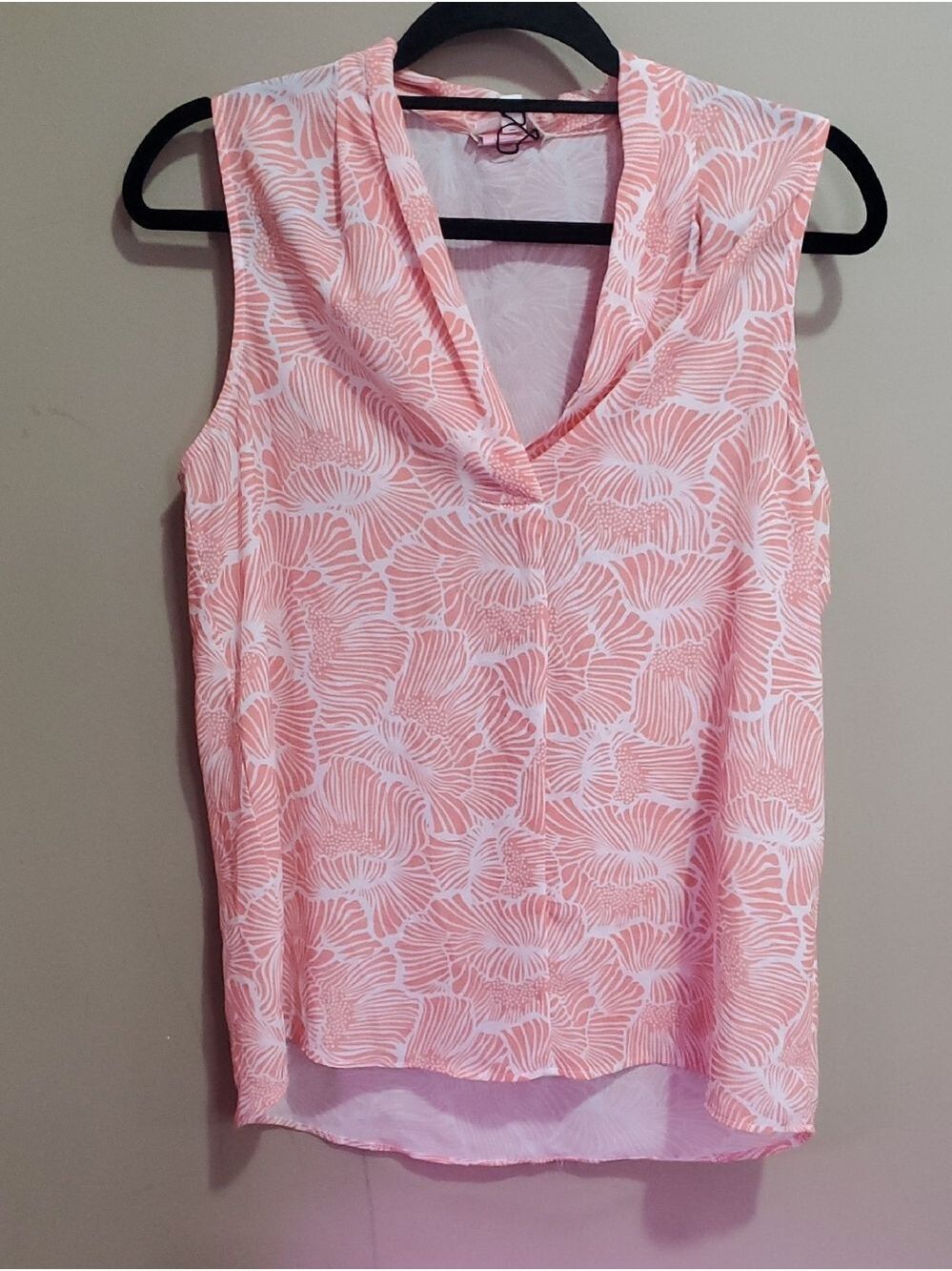 Sleeveless Peach Floral V-Neck Women's Top Size 8